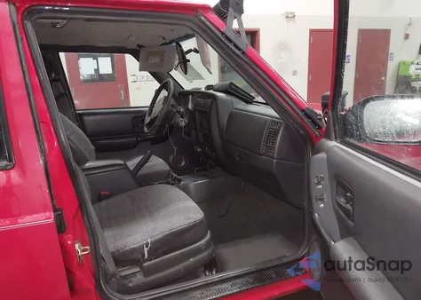 1999 Jeep Cherokee Classic/Sport from USA, damaged, VIN 1J4FF68S5XL638460